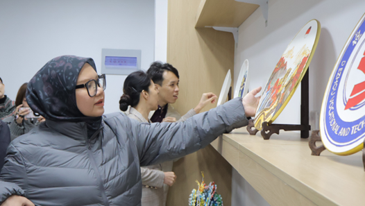 3B5F8?e=.png 3B5F8?e=.png